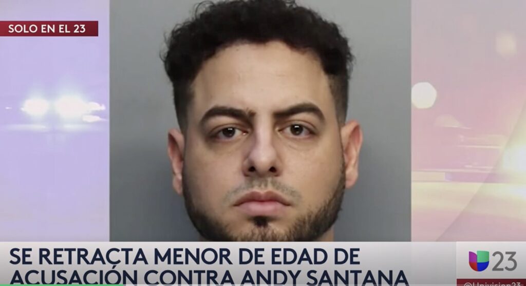 Captura de noticiero con texto sobre Andy Santana